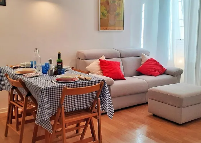 Near Metro Flat - Garbatella Apartment